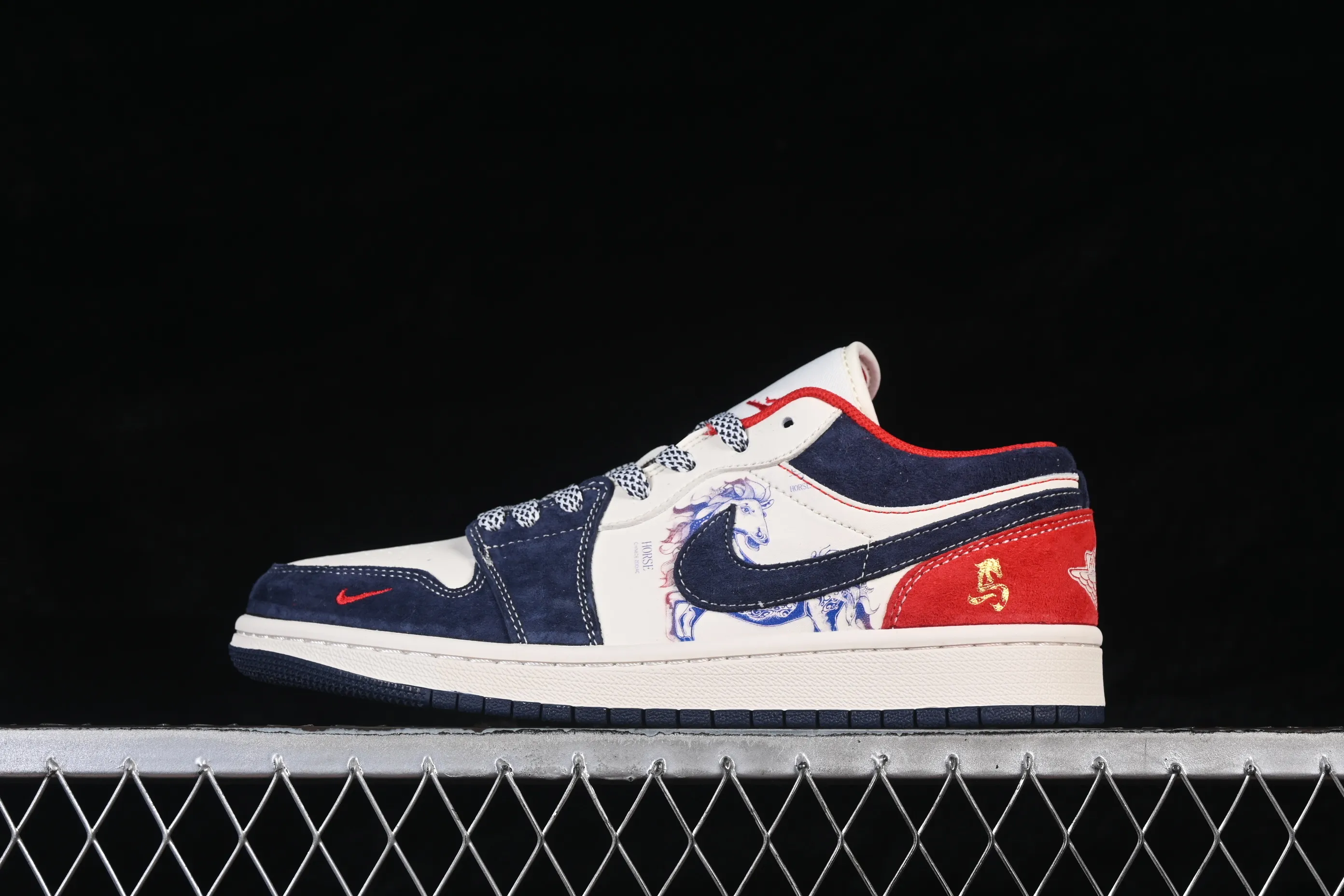 All categories Air Jordan Jordan series basketball shoes Air Jordan 1 Low High-end customized low-top sneakers Air Jordan 1 Low AJ1 Joe 1 white, blue and red color matching High-end customized low-top retro basketball shoes JY6988-135